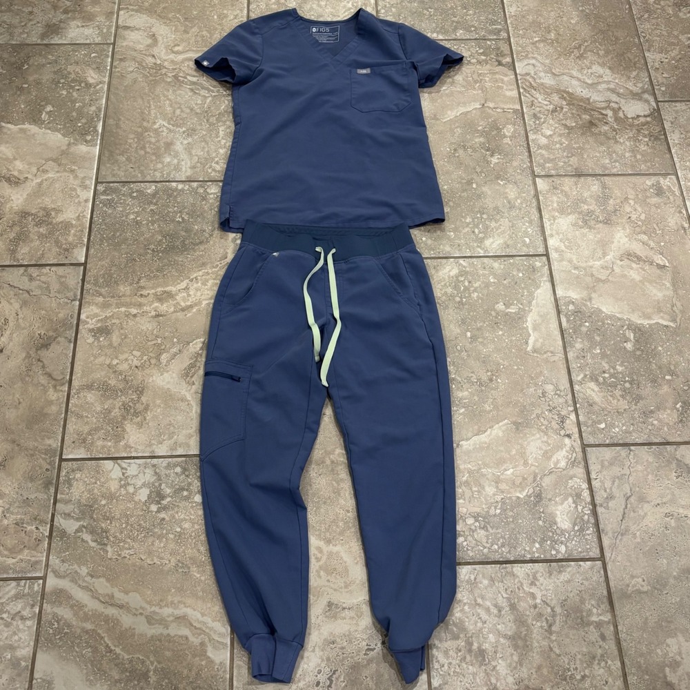 FIGS Catarina Top XXS and Jogger Pants Zamora XXSP Scrub Set Gray